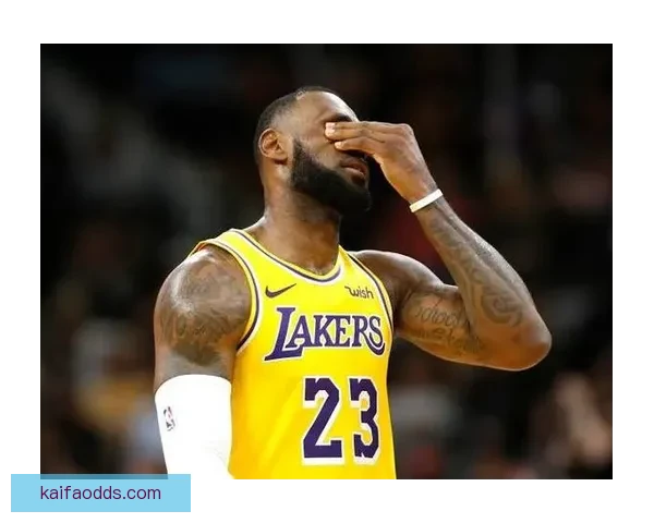 詹姆斯手指伤势稳定客场最后一战球队将全力备战